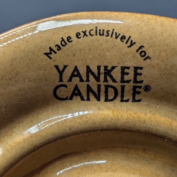 Yankee Candle Ceramic Tan & Brown Leaves Fall Autumn Small Candle Topper - Picture 6 of 9